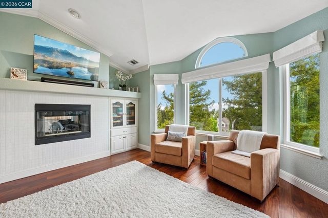 459 Obsidian Way, Clayton, CA 94517