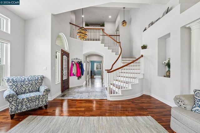 459 Obsidian Way, Clayton, CA 94517