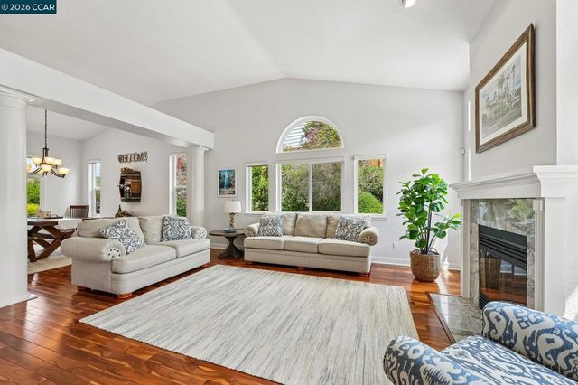 459 Obsidian Way, Clayton, CA 94517