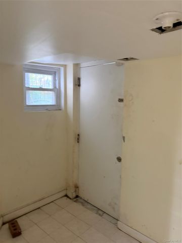 655 Hendrix Street 1 floor, Brooklyn, NY 11207