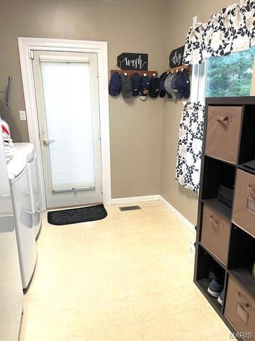 4369 Margaret Ridge Drive, Florissant, MO 63034