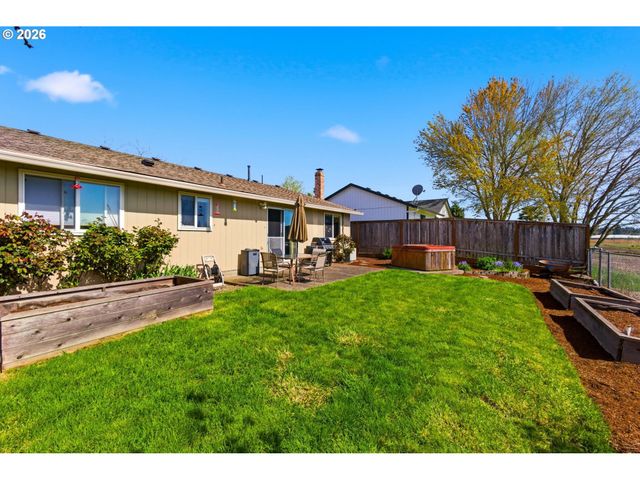 1365 Se DUKE Dr, Hillsboro, OR 97123