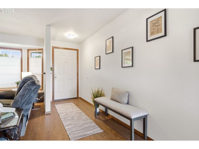 1365 Se DUKE Dr, Hillsboro, OR 97123