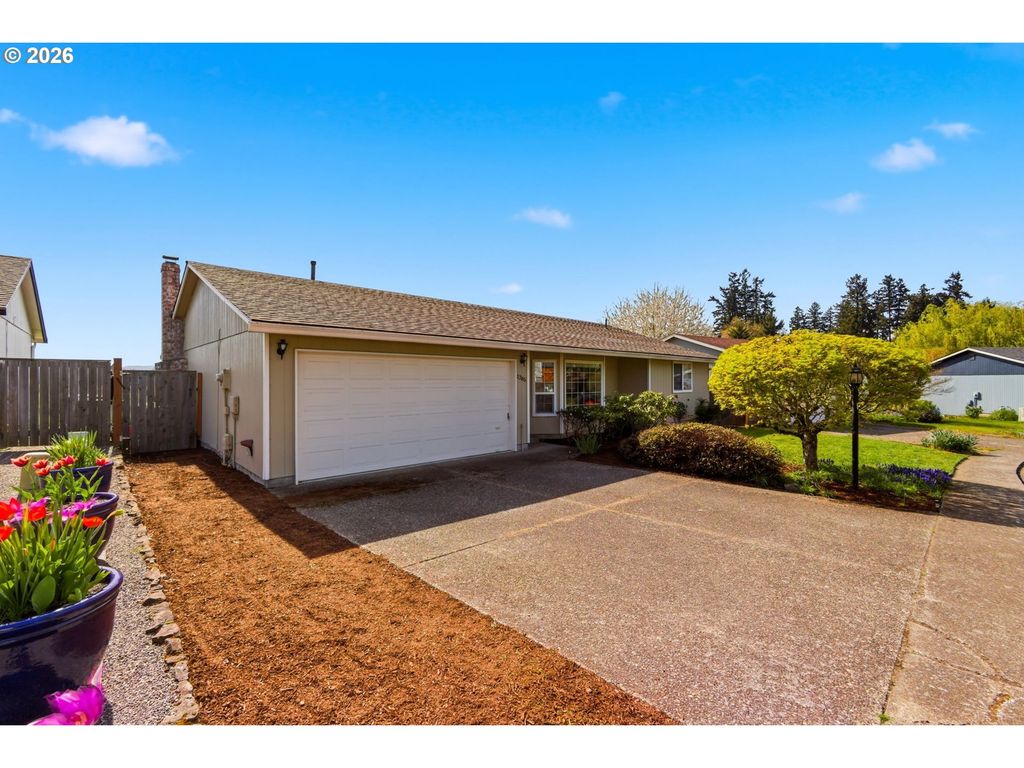 1365 Se DUKE Dr, Hillsboro, OR 97123