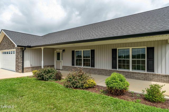 595 Pleasant Valley Road, Jonesborough, TN 37659