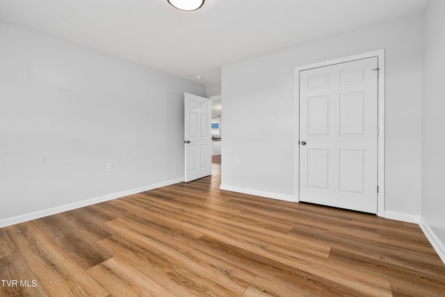 595 Pleasant Valley Road, Jonesborough, TN 37659
