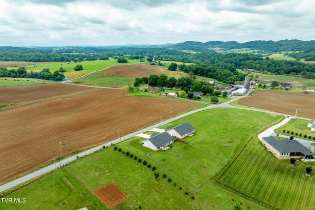 595 Pleasant Valley Road, Jonesborough, TN 37659