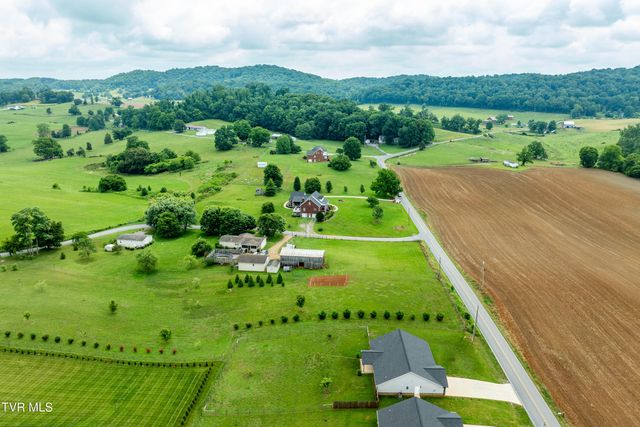 595 Pleasant Valley Road, Jonesborough, TN 37659