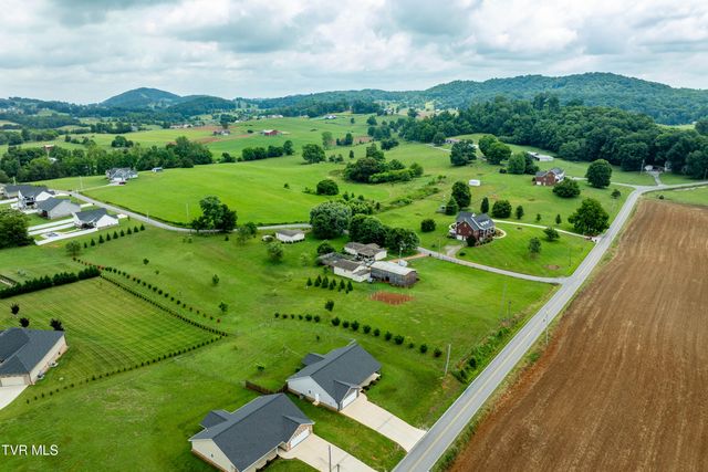595 Pleasant Valley Road, Jonesborough, TN 37659