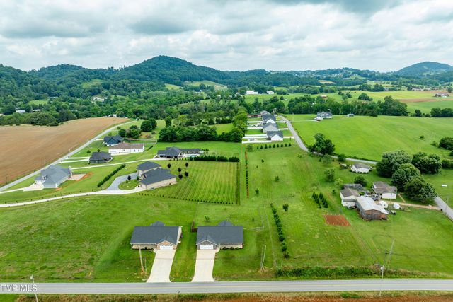 595 Pleasant Valley Road, Jonesborough, TN 37659