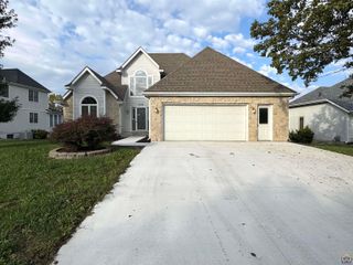 4313 SW Stone AVE, Topeka, KS 66610