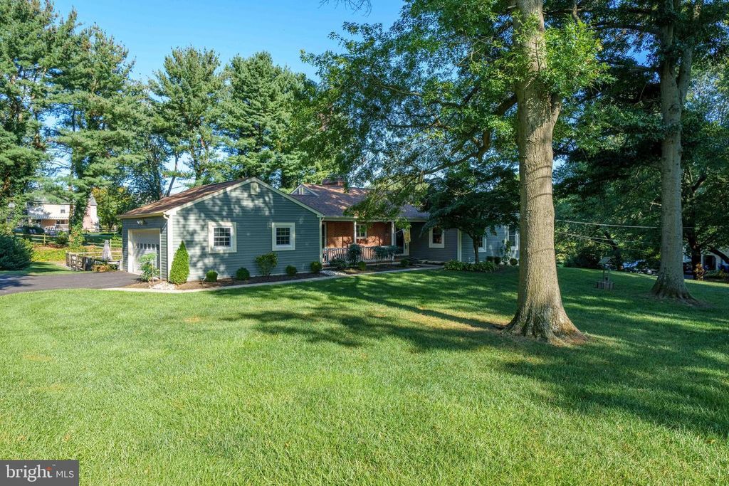 40 OLD FARM RD, Newark, DE 19711