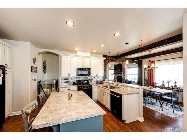 59466 E Commanche Way, Strasburg, CO 80136