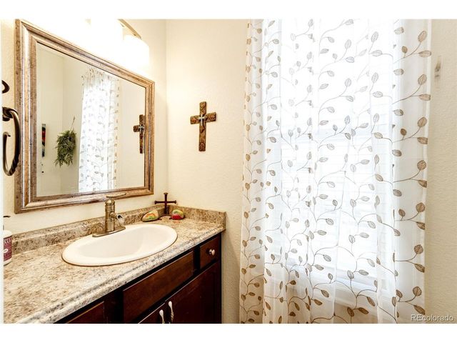 59466 E Commanche Way, Strasburg, CO 80136