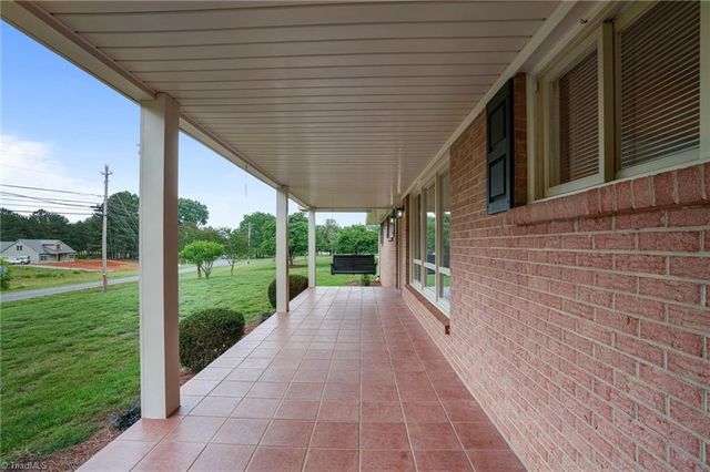 2475 Rowe Road, Lexington, NC 27295