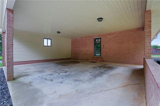 2475 Rowe Road, Lexington, NC 27295