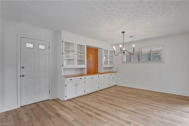2475 Rowe Road, Lexington, NC 27295
