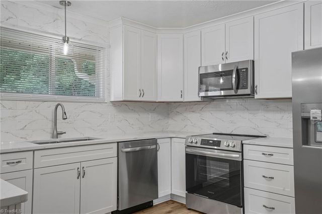 2475 Rowe Road, Lexington, NC 27295