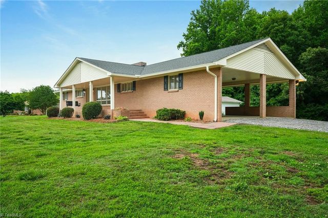 2475 Rowe Road, Lexington, NC 27295