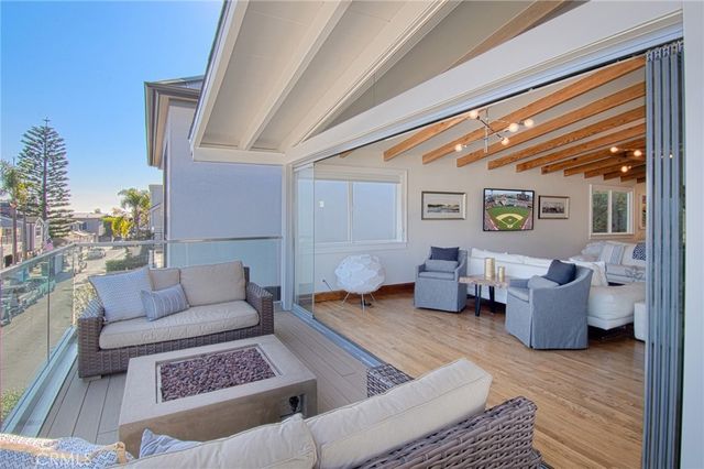 308 Poppy Avenue, Corona Del Mar, CA 92625