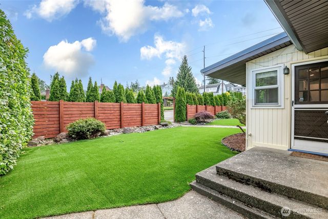 3613 N 30th Street, Tacoma, WA 98407