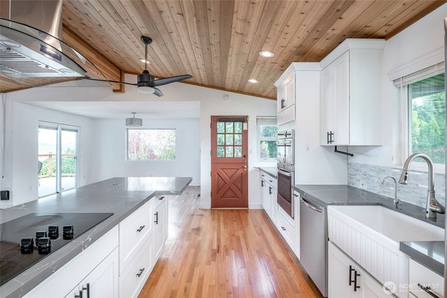 3613 N 30th Street, Tacoma, WA 98407