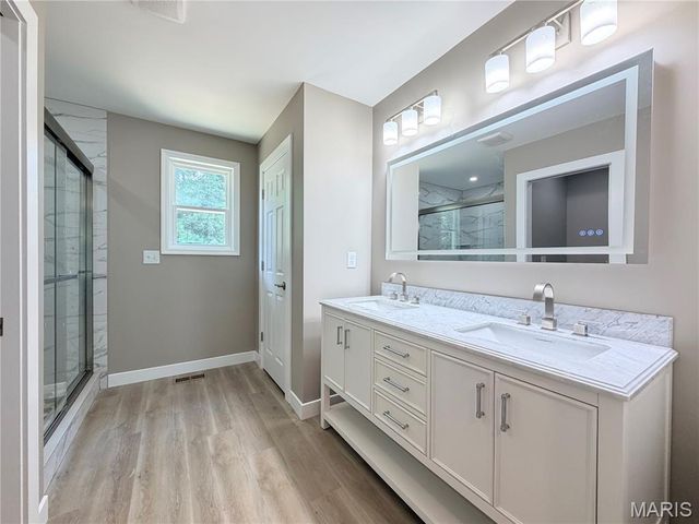 609 Johnny Drive, Maryville, IL 62062
