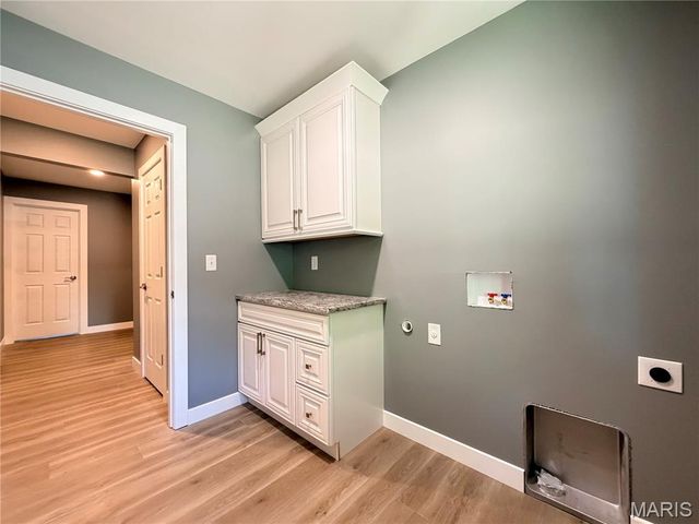 609 Johnny Drive, Maryville, IL 62062