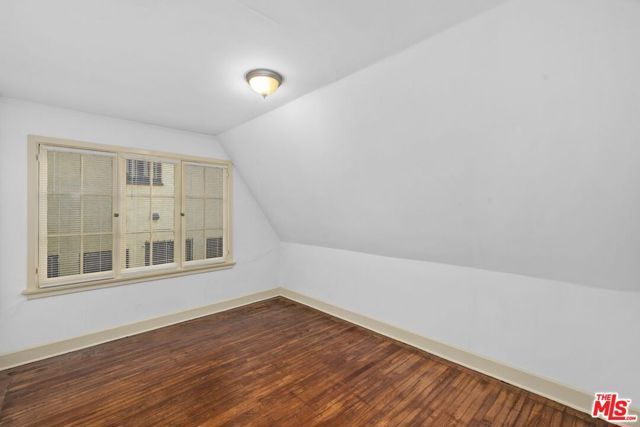 5076 Lemon Grove Avenue, Los Angeles, CA 90029