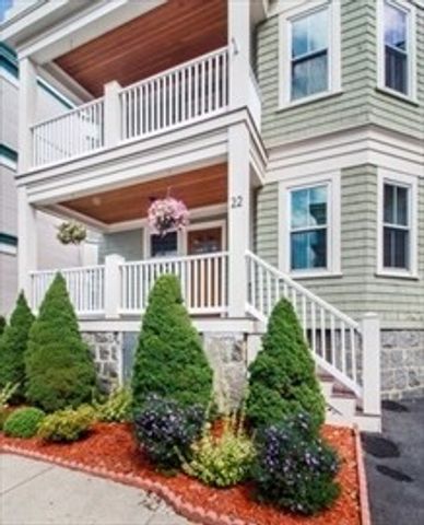 22 Santuit St 2, Boston, MA 02124