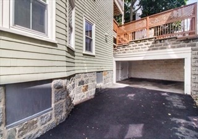 22 Santuit St 2, Boston, MA 02124