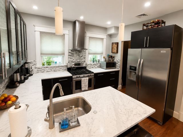 22 Santuit St 2, Boston, MA 02124