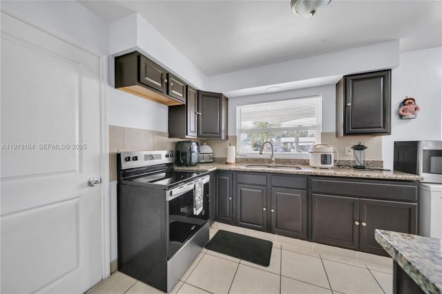 246 SE 44th Street, Cape Coral, FL 33904
