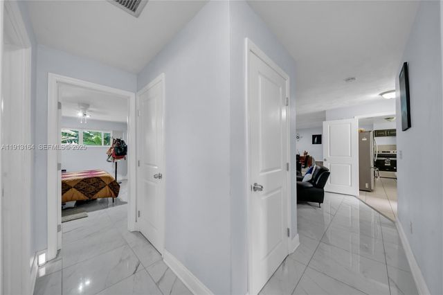 246 SE 44th Street, Cape Coral, FL 33904