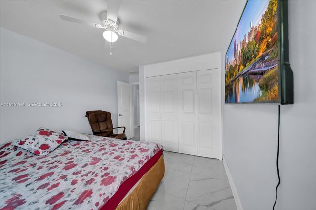 246 SE 44th Street, Cape Coral, FL 33904