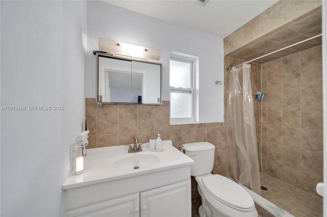 246 SE 44th Street, Cape Coral, FL 33904