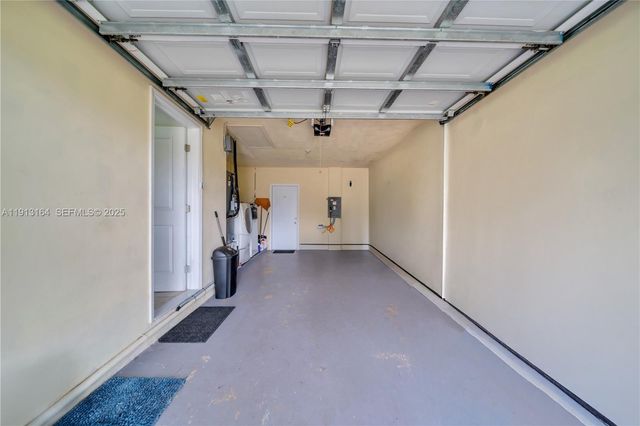 246 SE 44th Street, Cape Coral, FL 33904