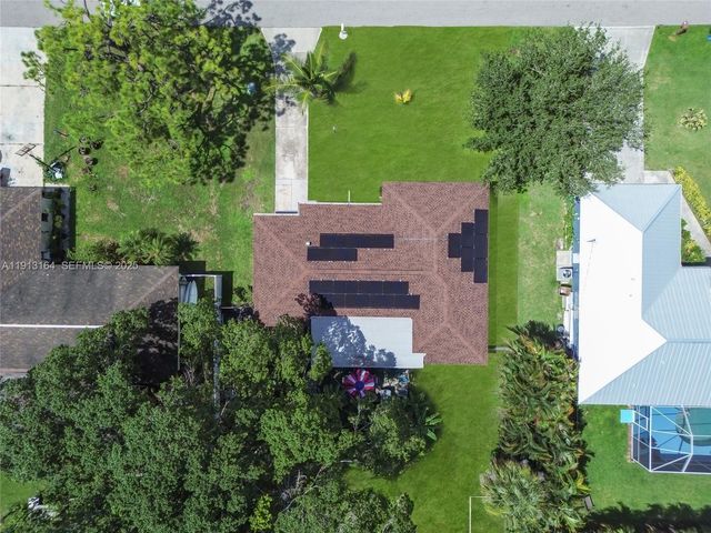 246 SE 44th Street, Cape Coral, FL 33904