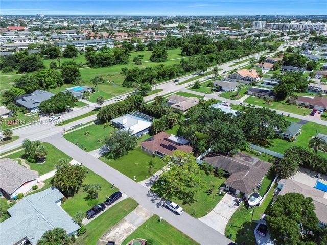246 SE 44th Street, Cape Coral, FL 33904