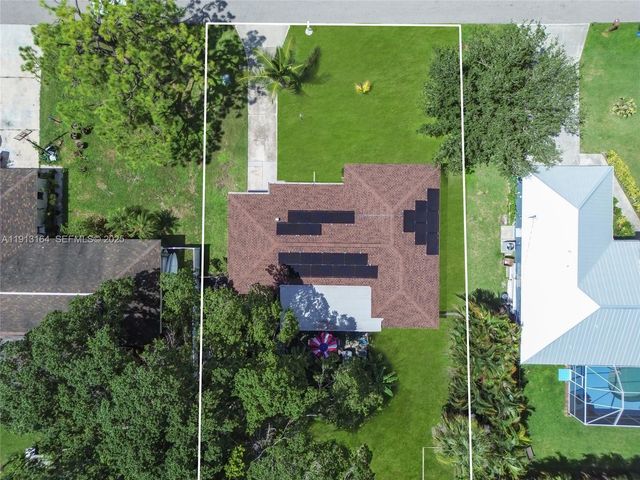 246 SE 44th Street, Cape Coral, FL 33904