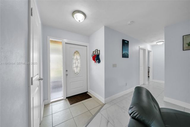 246 SE 44th Street, Cape Coral, FL 33904