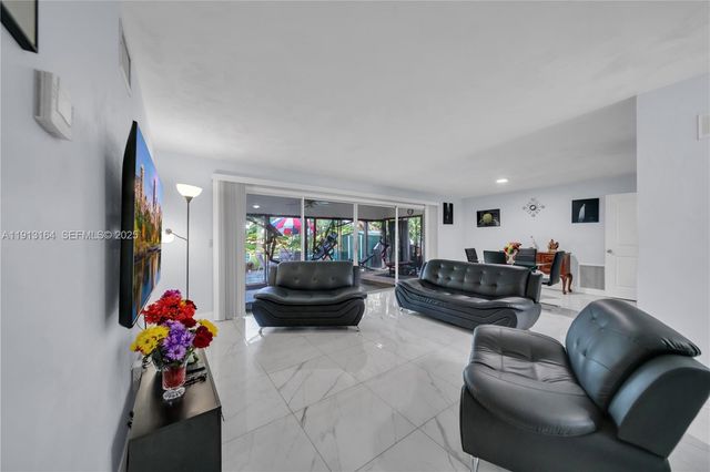 246 SE 44th Street, Cape Coral, FL 33904