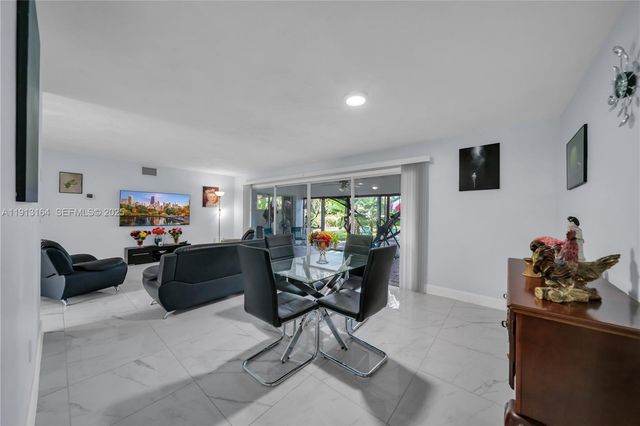 246 SE 44th Street, Cape Coral, FL 33904
