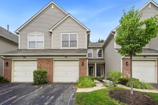 184 Stockton Drive 184, Grayslake, IL 60030