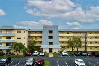 7410 SW 82nd St K309, Miami, FL 33143