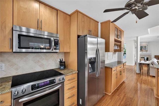 927 Almas CT, Sanibel, FL 33957