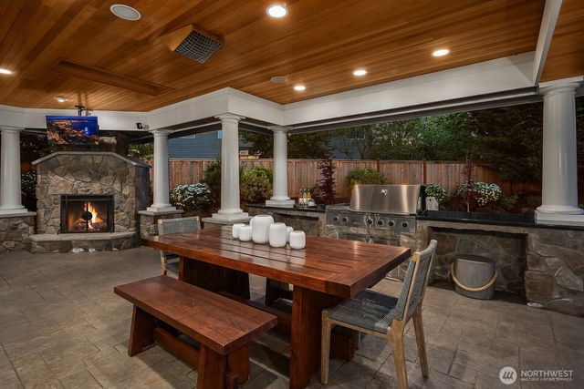 27212 SE 12th Place, Sammamish, WA 98075
