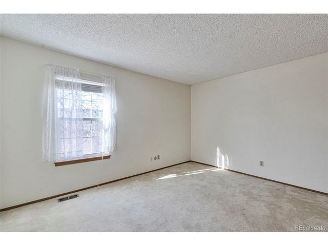 6763 S Independence St, Littleton, CO 80128