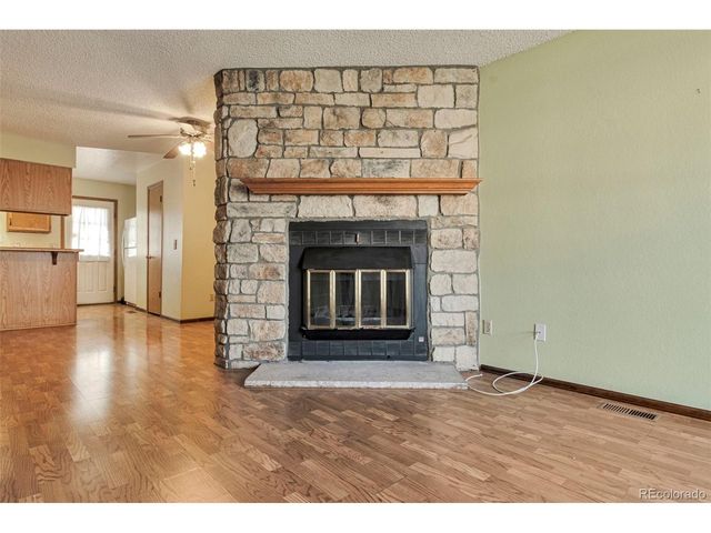 6763 S Independence St, Littleton, CO 80128