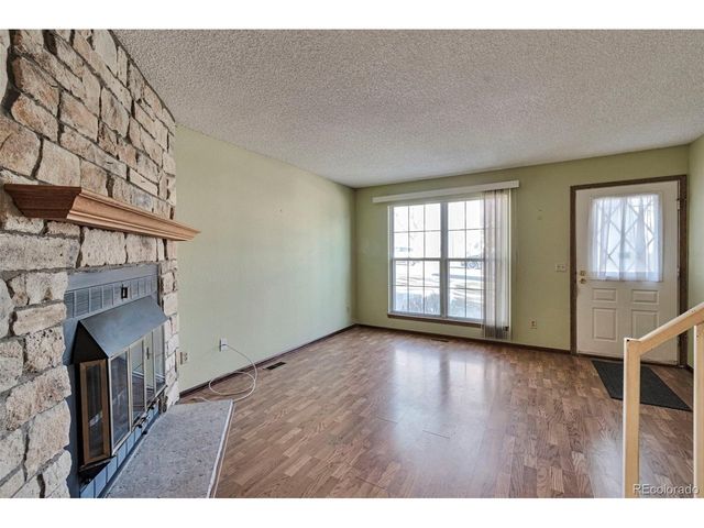 6763 S Independence St, Littleton, CO 80128